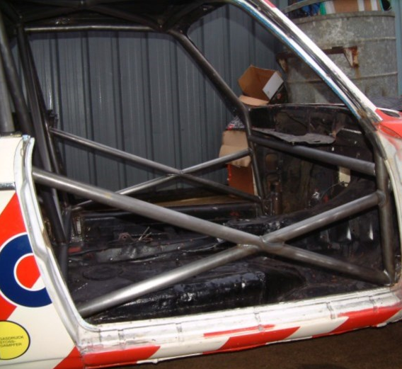 Custom Cages BMW CSL Historic CDS Roll Cage - GSM Sport Seats