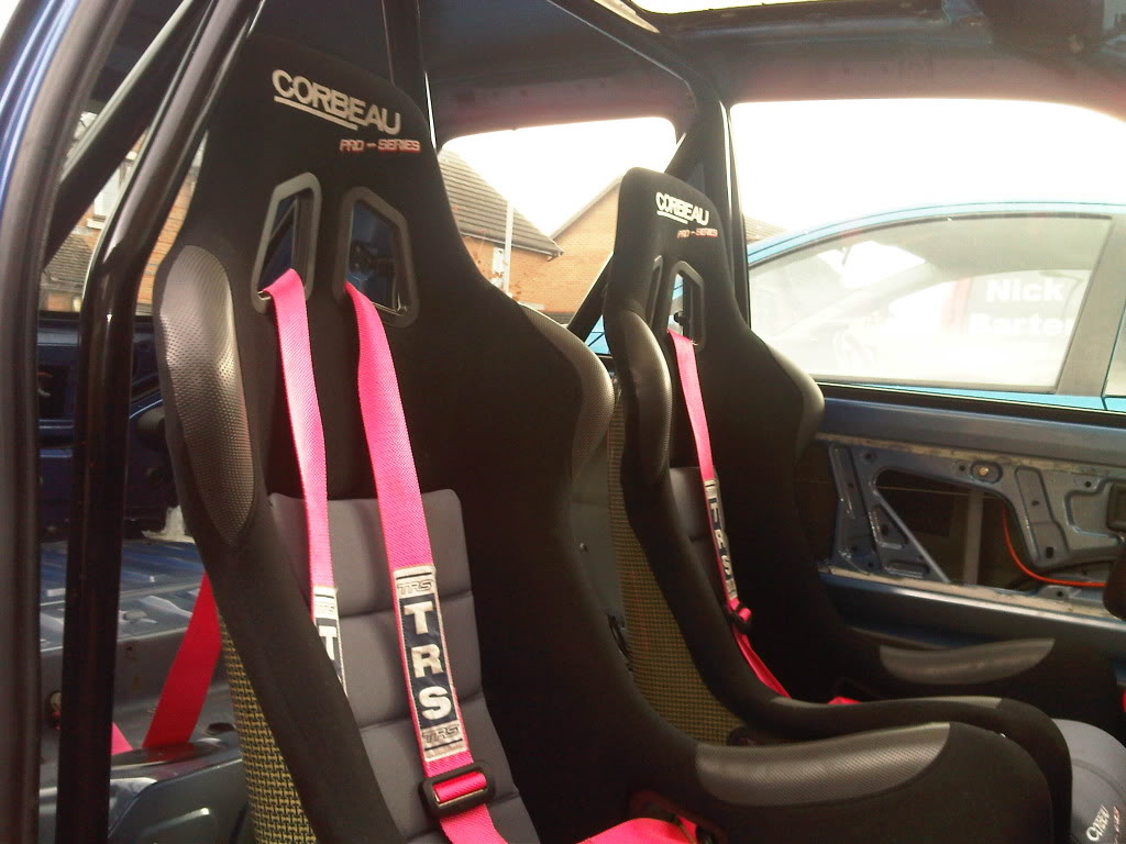 TRS Motorsport - Racing harnesses and FIA harness belts - GSM Sport Seats