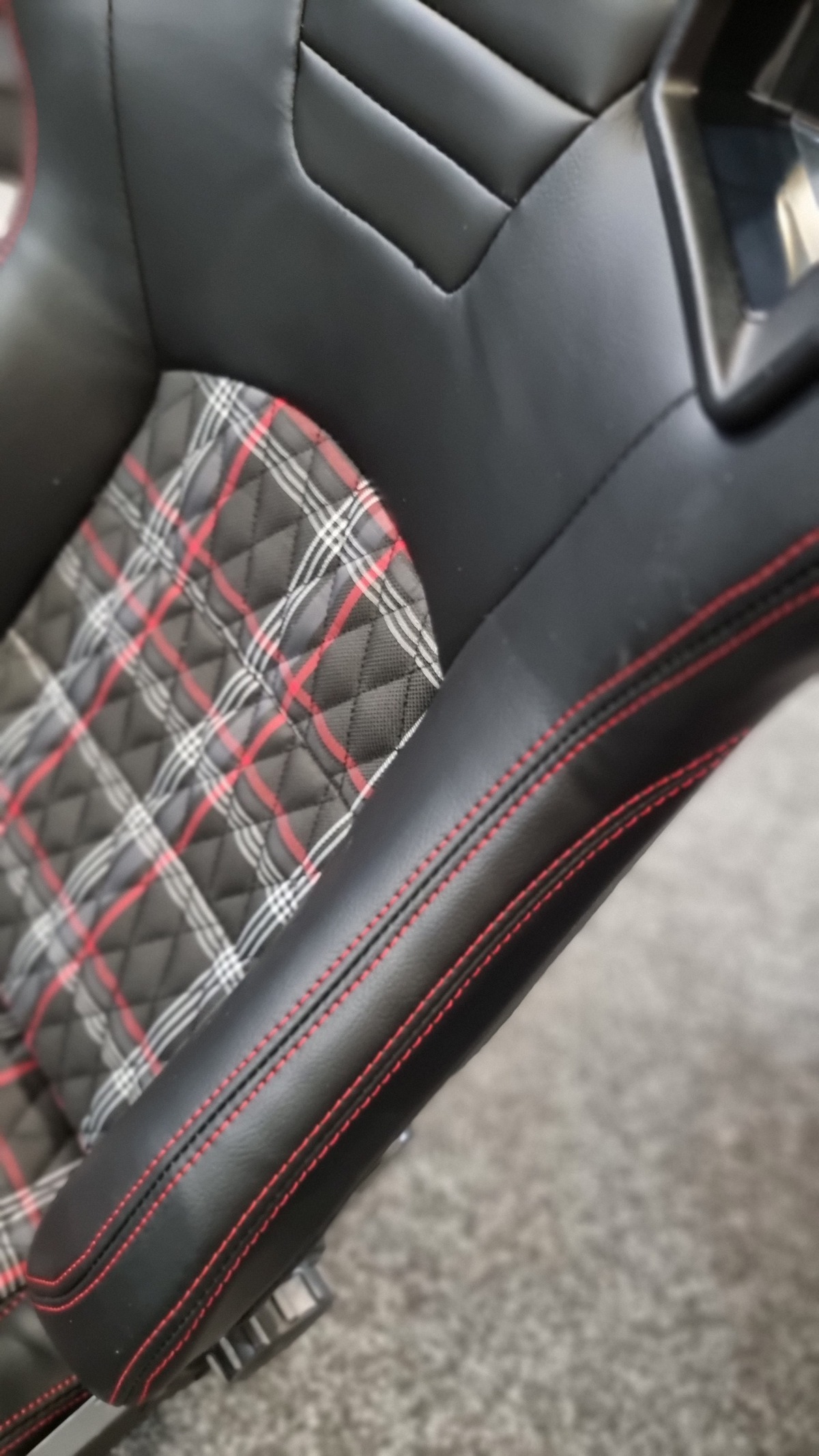 2 Auto Style GT Red Tartan Reclining Seats