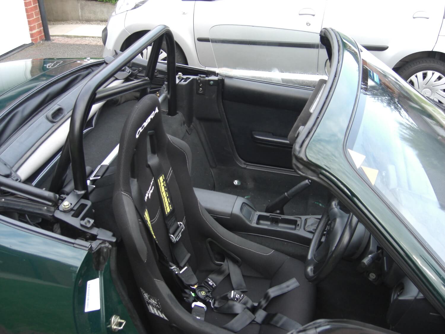 Mazda MX5 Cobra Monaco Pro seats