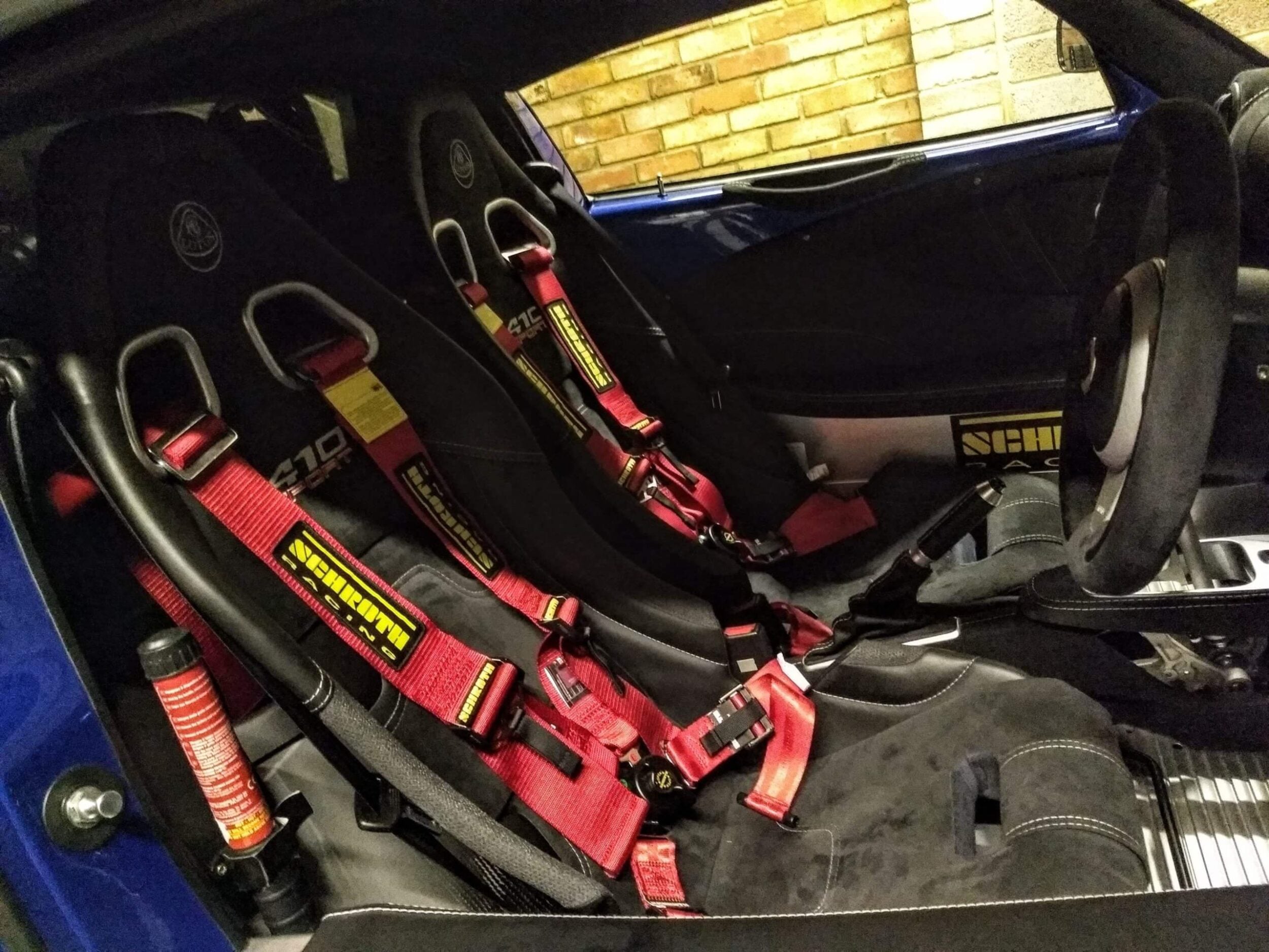 Schroth_harnesses_Lotus_Exige_-_GSM_Performance_Sportseats4u_customer_car