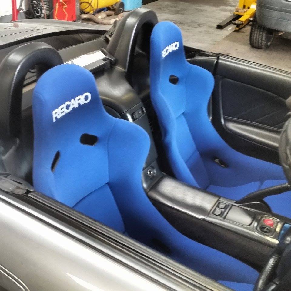 Honda S2000 Installed With Recaro Bucket Seats