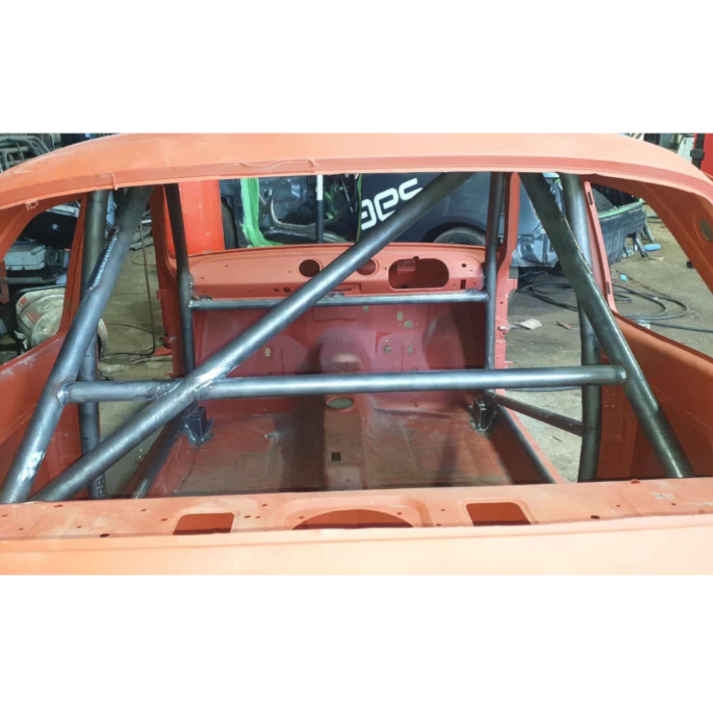 Ford Escort MK1 DIY Multipoint Cage Kit fitted view