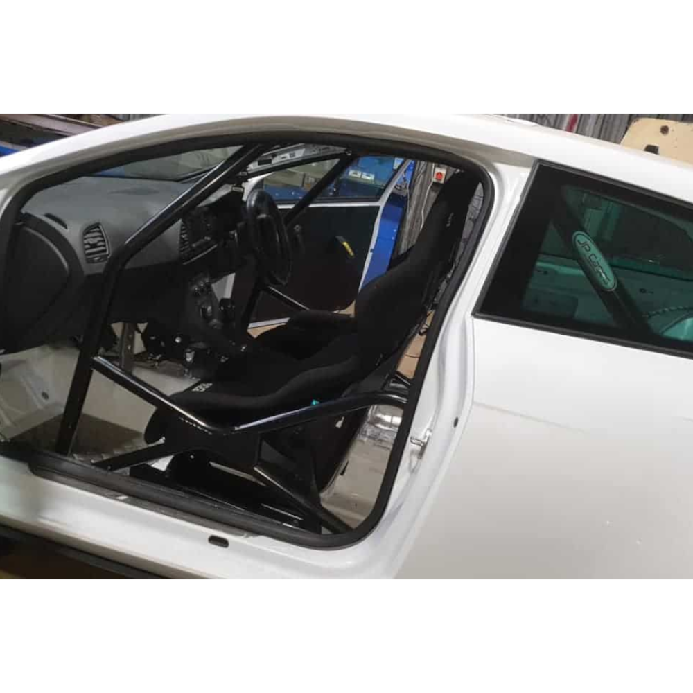 JP Seat Leon MK3 3 Door Multipoint Dash Dodger fitted view