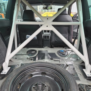 Jp VW Gold Mk5 Mk6 Half Cage fitted view