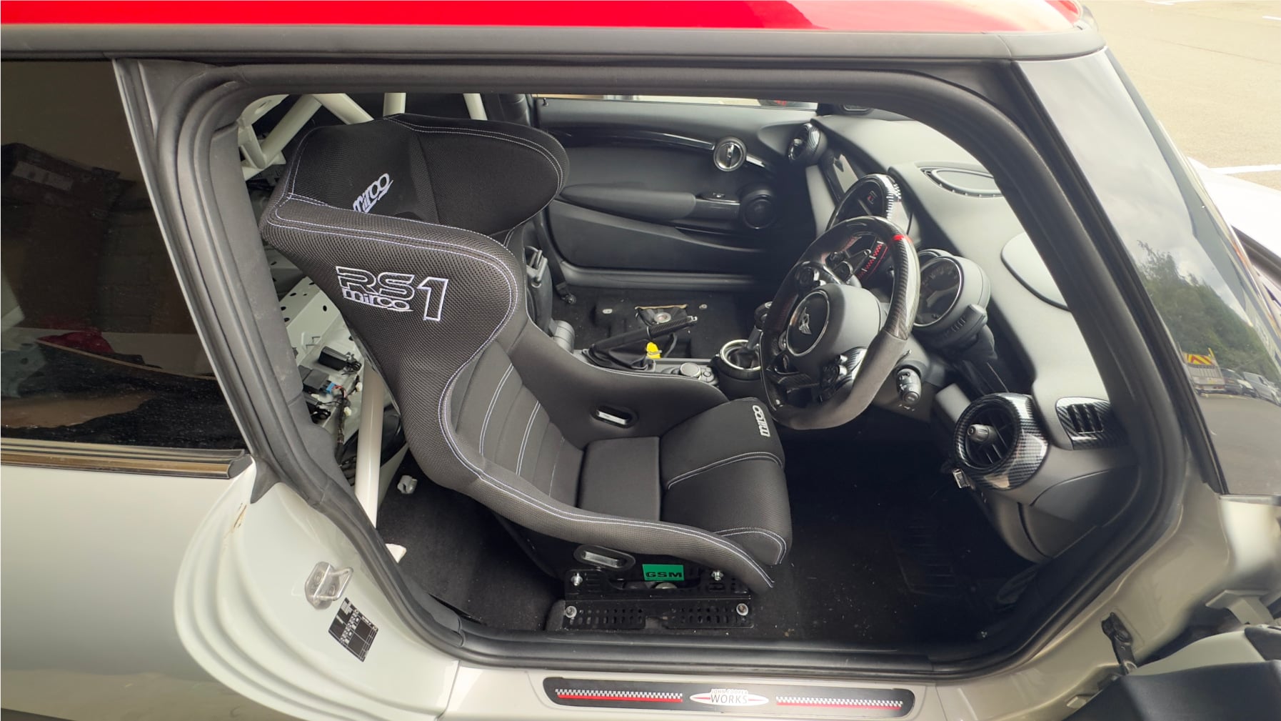 Mini_R56_With_Mirco_RS1_Bucket_Seat_and_Endurance_Multipoint_Side_mounts_-_GSM_Performance_customer_car__(2)