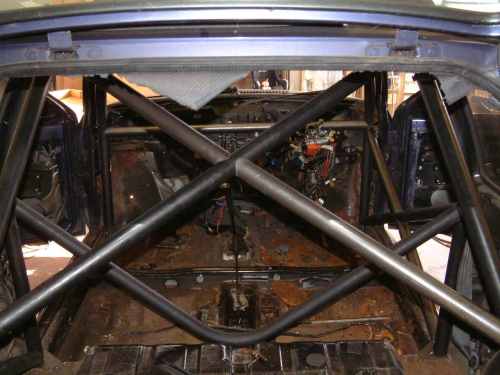 ford-escort-mk3-4-fe-3-01c-ford-escort-mk3-4-multipoint-cds-roll-cage-kit-image-02-gsm-performance