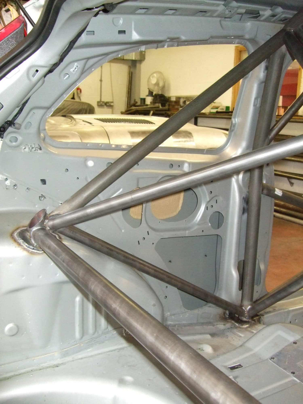 ford-fiesta-ff-05t-ford-fiesta-mk-5-6-inc-st150-international-multipoint-t45-roll-cage-kit-fia-msuk-certificated-image-08-gsm