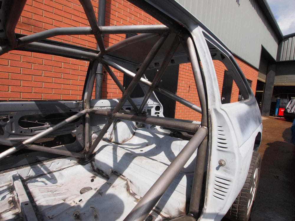 ford-fiesta-ff2-94c-ford-fiesta-mk1-mk2-multipoint-cds-roll-cage-kit-image-07-gsm-performance