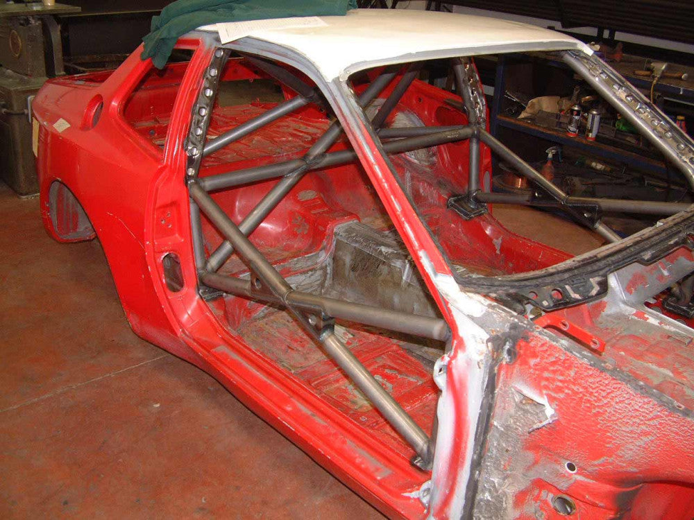 Porsche 944 Multipoint T45 Roll Cage Kit fitted view