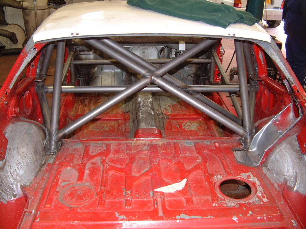 Porsche 944 Multipoint T45 Roll Cage Kit fitted view