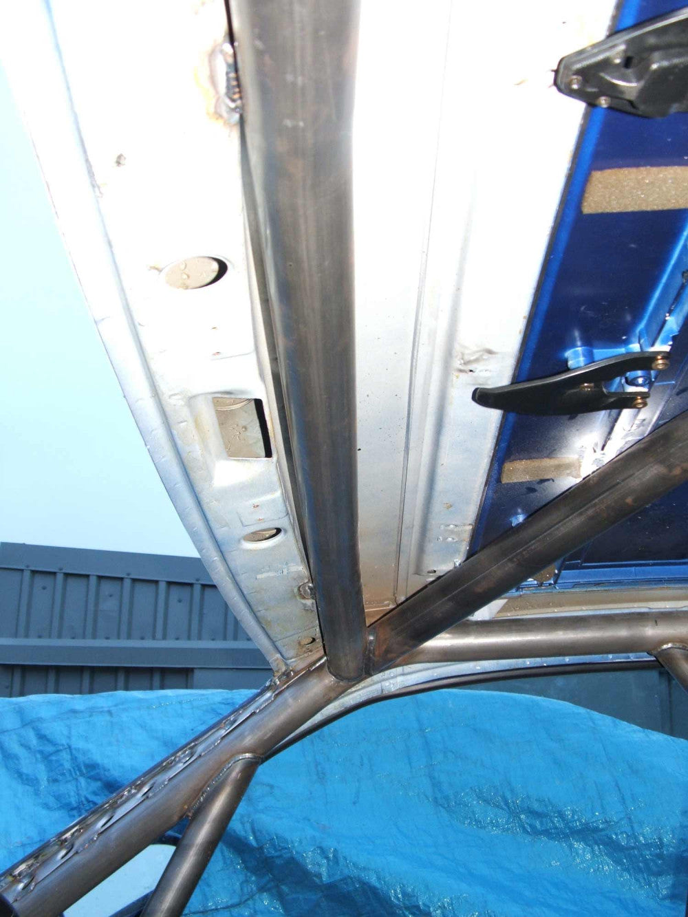 Porsche 944 Multipoint T45 Roll Cage Kit fitted view