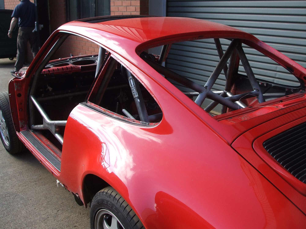 porsche-964-p964-02t-porsche-964-international-multipoint-t45-roll-cage-kit-fia-certificated-image-04-gsm-performance