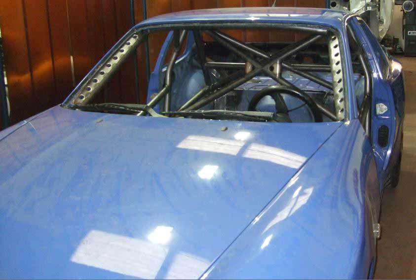 Porsche 968 Multipoint T45 Roll Cage Kit fitted view