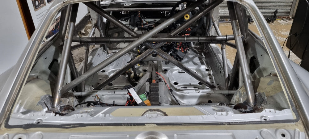porsche-996-997-p997rgt-017-porsche-997-lightweight-international-multipoint-t45-roll-cage-kit-fia-certificated-image-09-gsm-
