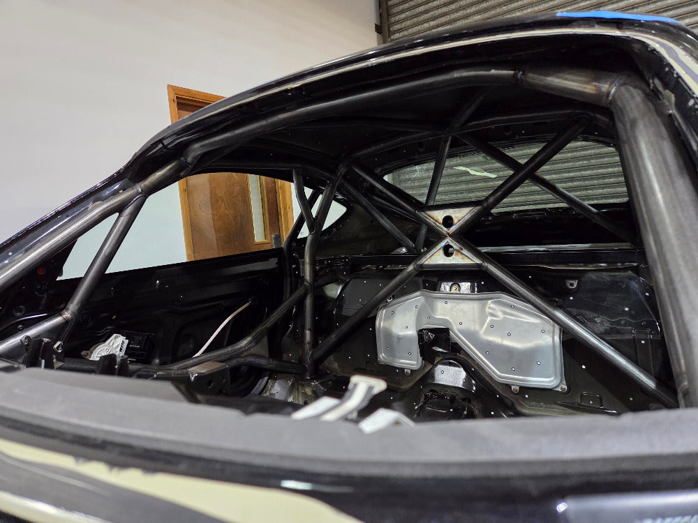 porsche-cayman-pc-016t-2-porsche-cayman-multipoint-t45-roll-cage-kit-image-04-gsm-performance