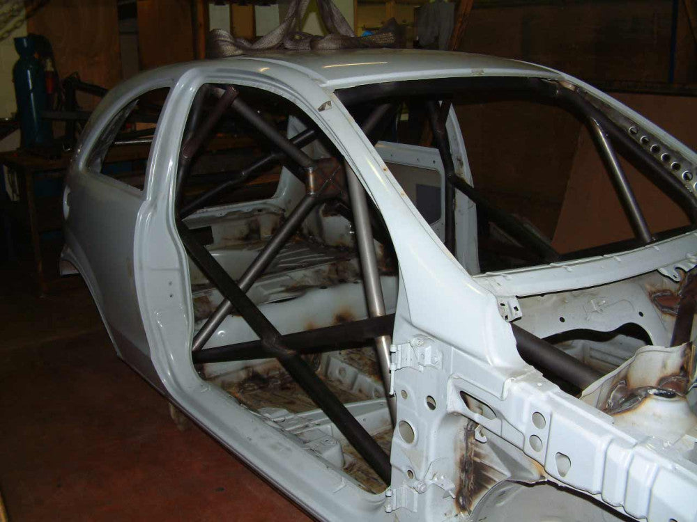 vauxhall-corsa-voc-02t-vauxhall-corsa-c-00-international-multipoint-t45-roll-cage-kit-fia-certificated-image-03-gsm-performan