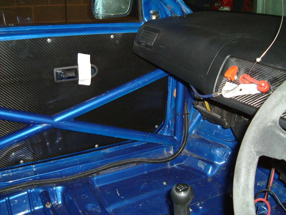 Custom Cages Volkswagen Golf Mk4 R32 Multipoint CDS Roll Cage Kit image 2