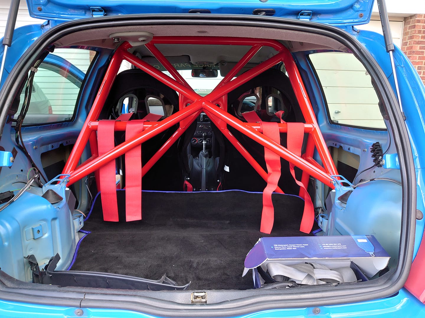 Renault Clio 182 with Mirco RTS seats TRS Harnesses Sabelt Steering Wheel GSM Performance Customer Car Roll Cag